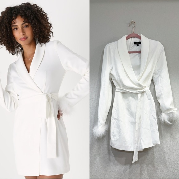 NWOT Lulus Fabulous Endeavors White Satin‎ Feather Tulip Mini Dress - Picture 1 of 10